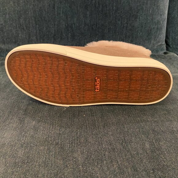 Taos - Mini Chic Dark Taupe Suede - Multiple Sizes (NEW W/ BOX) - Picture 3 of 3